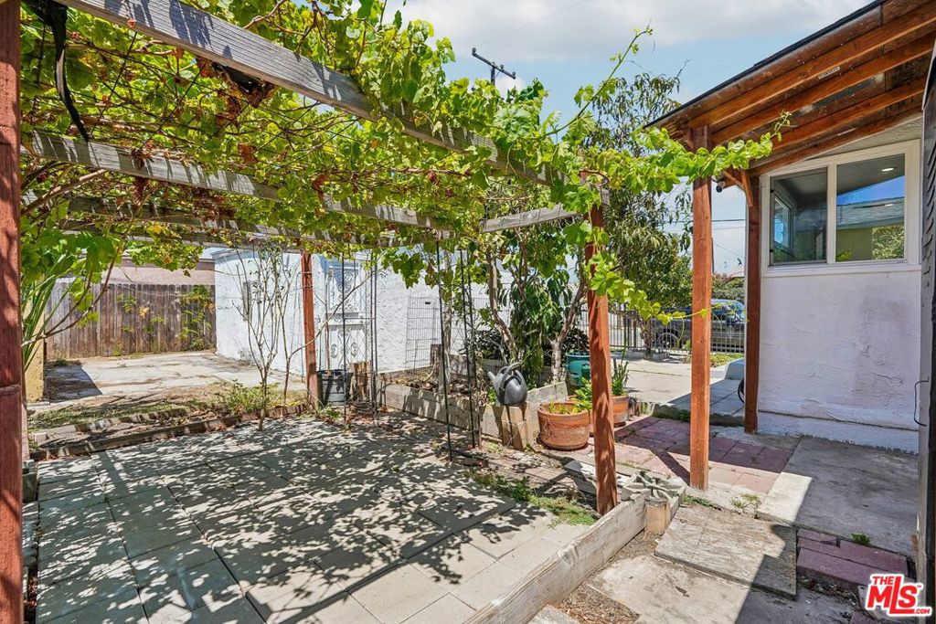 901 W Brazil Street Property Photo 24