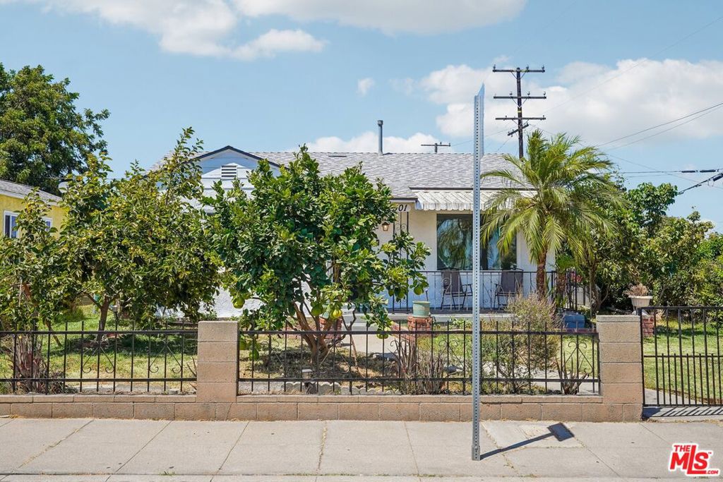 901 W Brazil Street Property Photo 36