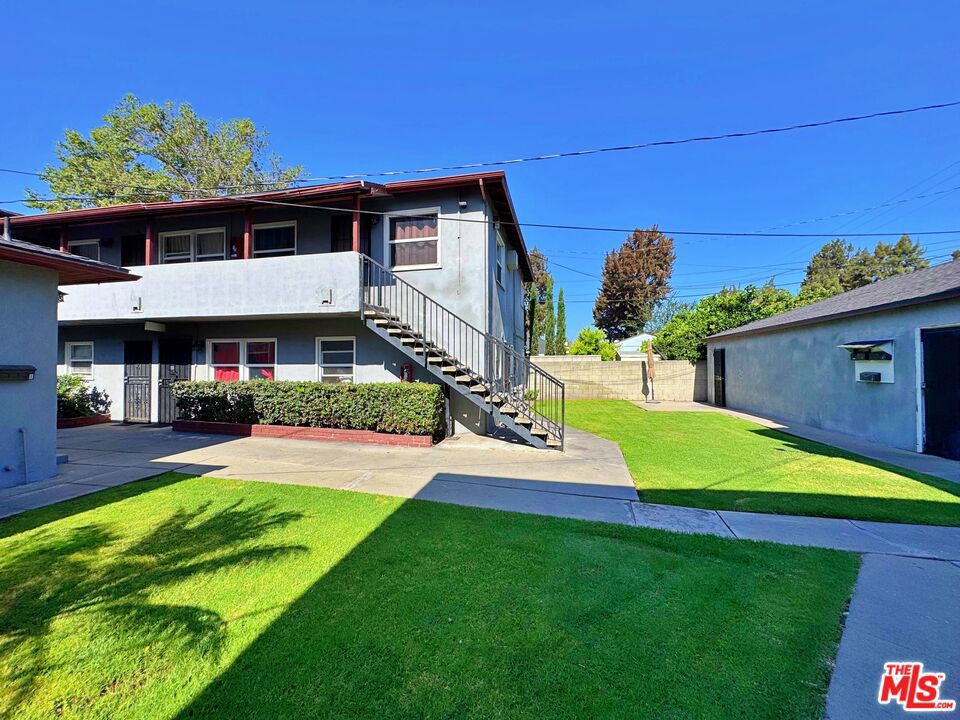 3673 E Imperial Highway Property Photo 9