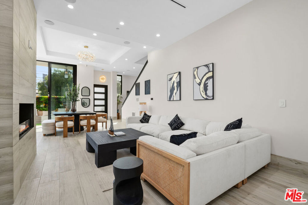 616 7th Property Photo 11