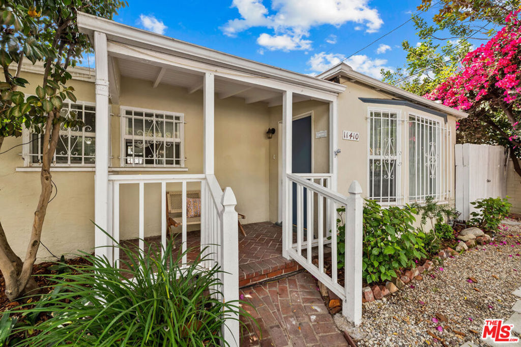 11410 Richland Avenue Property Photo 3