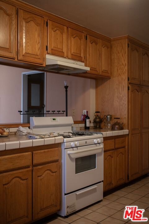 925 Arnold Drive Property Photo 9