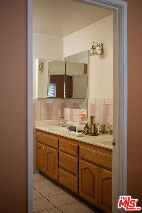 925 Arnold Drive Property Photo 12