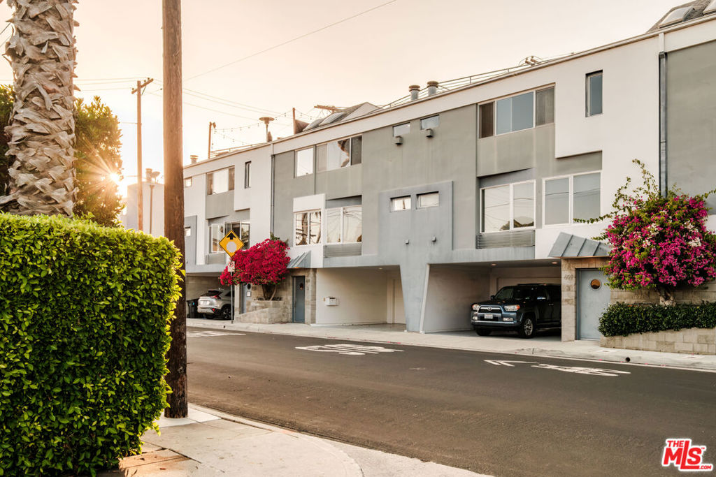 691 Mildred Avenue 2 Property Photo 1