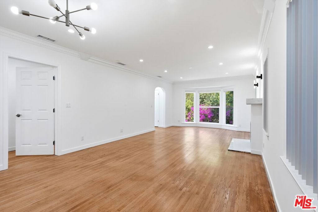 2938 Kansas Avenue Property Photo 1