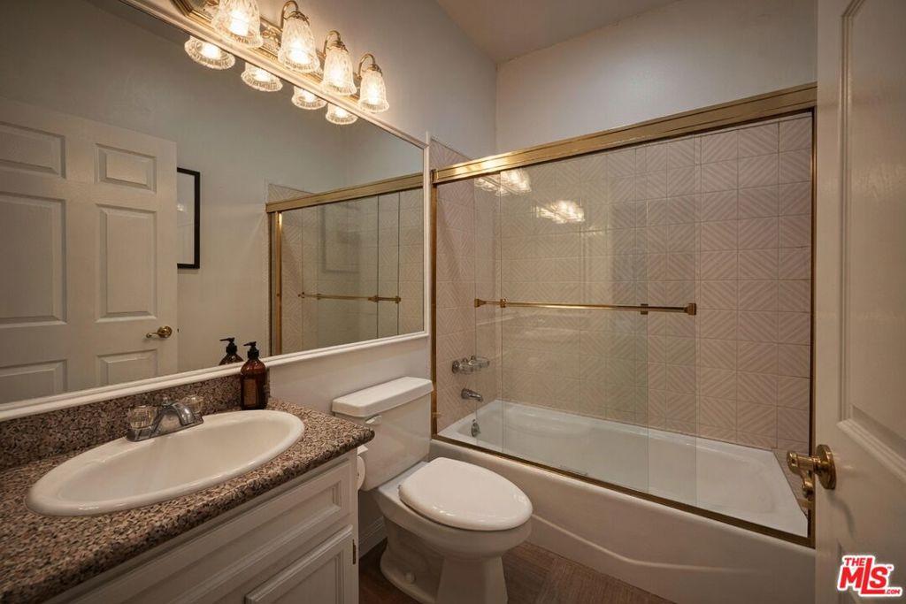 15330 Del Gado Drive Property Photo 23