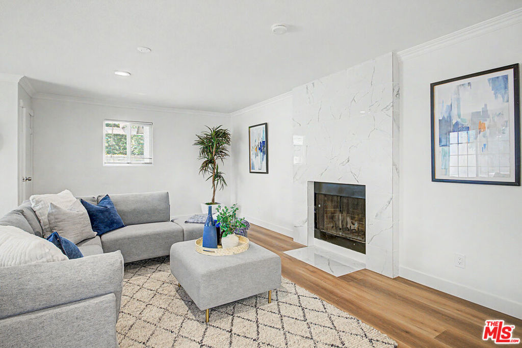 6291 San Ramon Way Property Photo 6