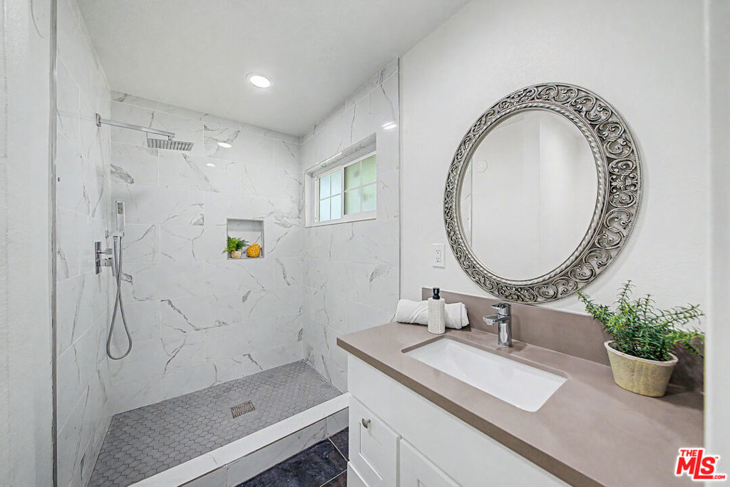 6291 San Ramon Way Property Photo 17