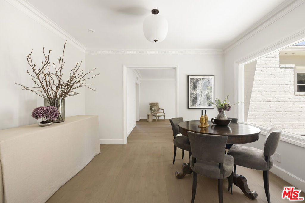 1706 Comstock Avenue Property Photo 3