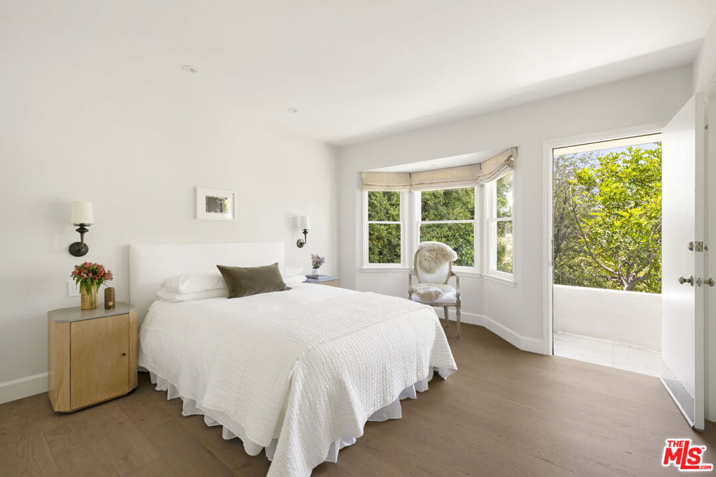 1706 Comstock Avenue Property Photo 8