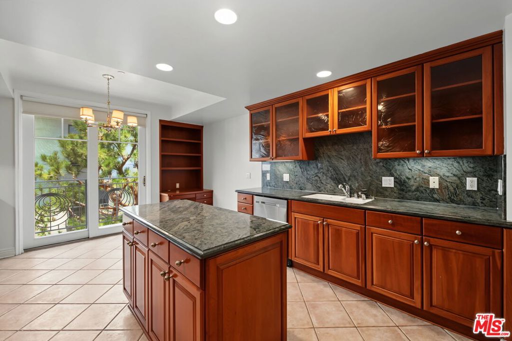 430 N Oakhurst Drive Ph406 Property Photo 22