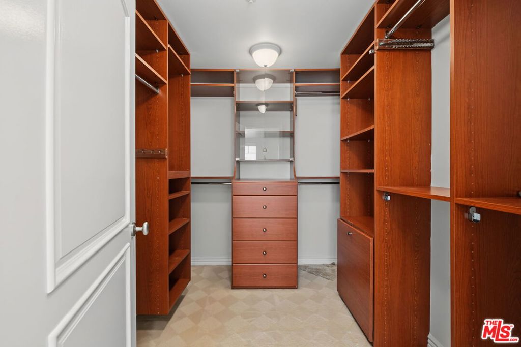 430 N Oakhurst Drive Ph406 Property Photo 28