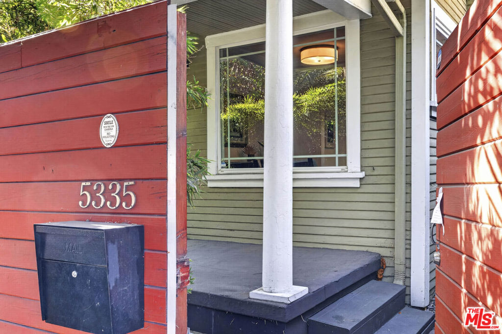 5335 Fountain Avenue Property Photo 2