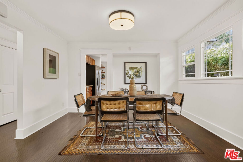 5335 Fountain Avenue Property Photo 8