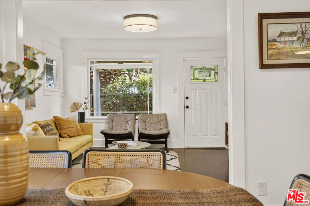 5335 Fountain Avenue Property Photo 10