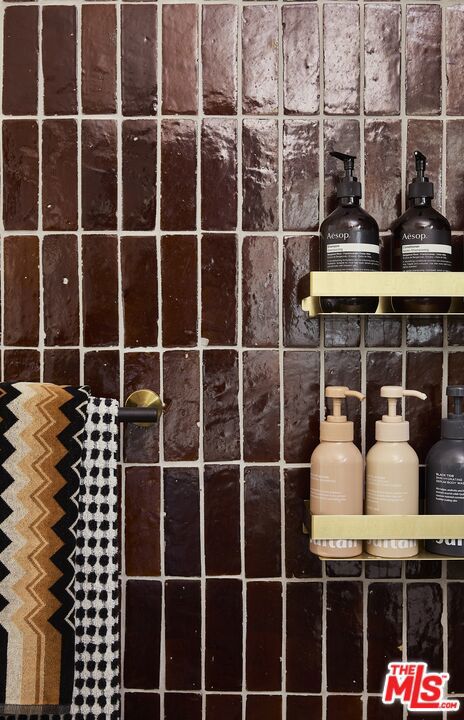 420 N Benton Way Property Photo 18