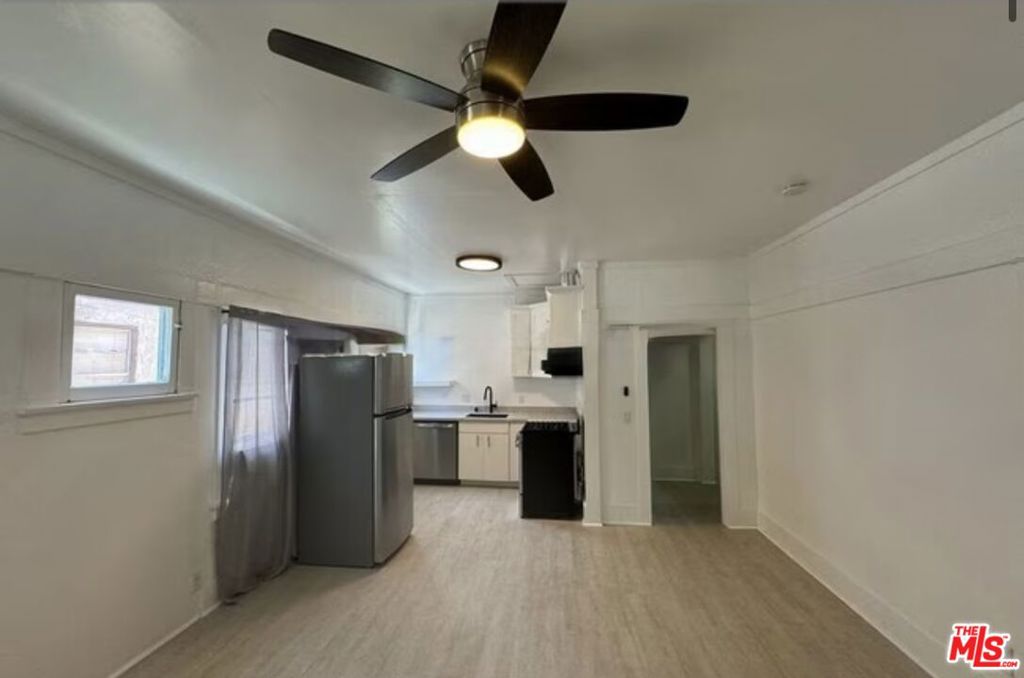 1111 Orizaba Avenue B Property Photo 1