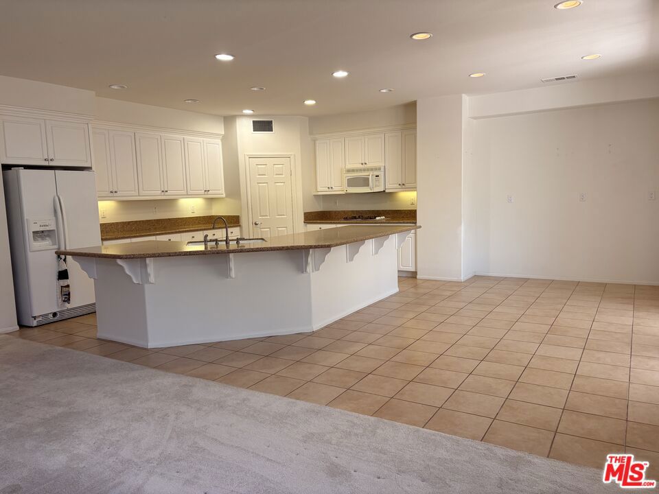 5824 Balmont Street Property Photo 5