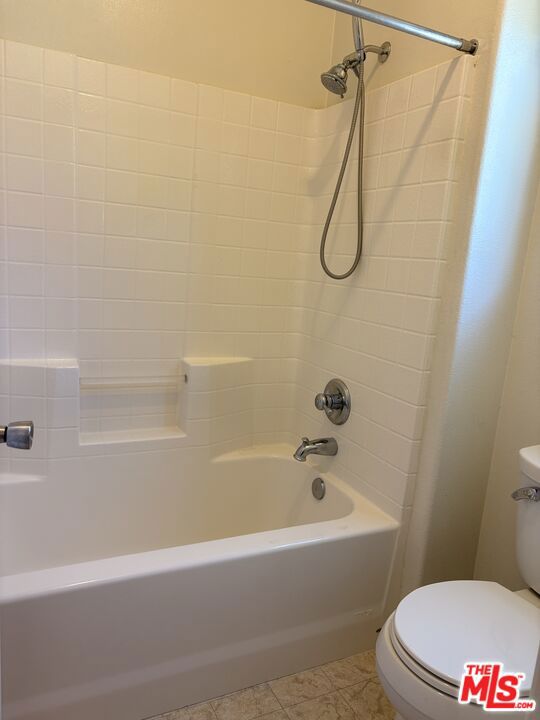 5824 Balmont Street Property Photo 18