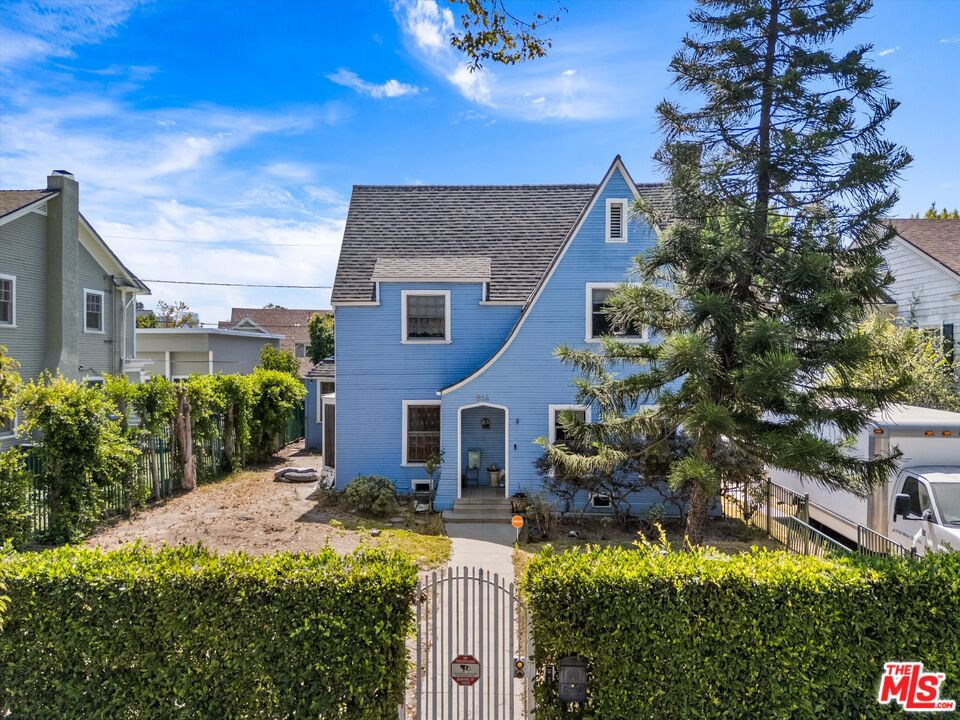 814 5th Avenue Property Photo 1
