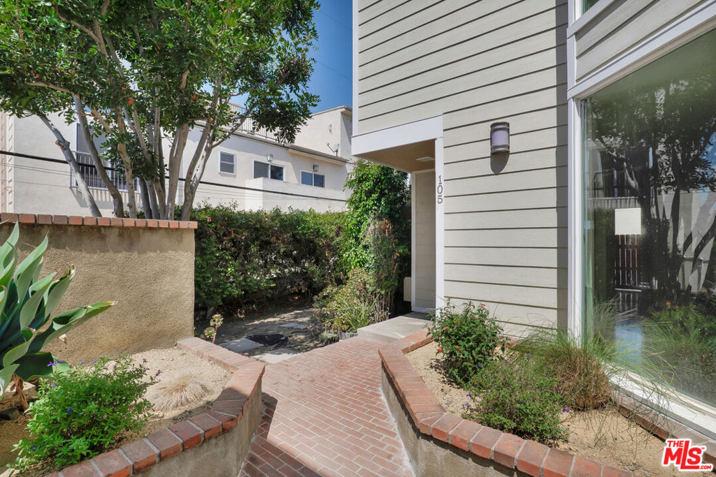 1717 Stoner Avenue 105 Property Photo 41
