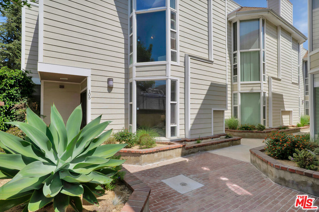 1717 Stoner Avenue 105 Property Photo 44