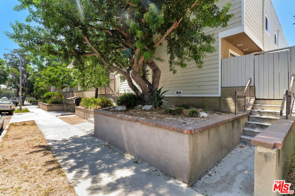 1717 Stoner Avenue 105 Property Photo 47