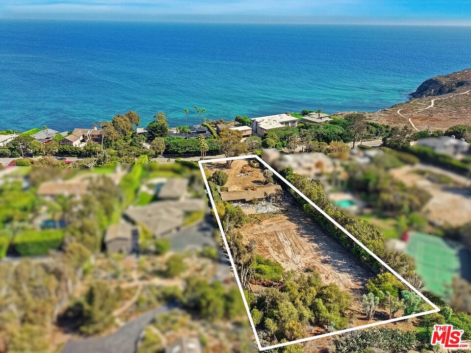 29135 Cliffside Drive Property Photo 10