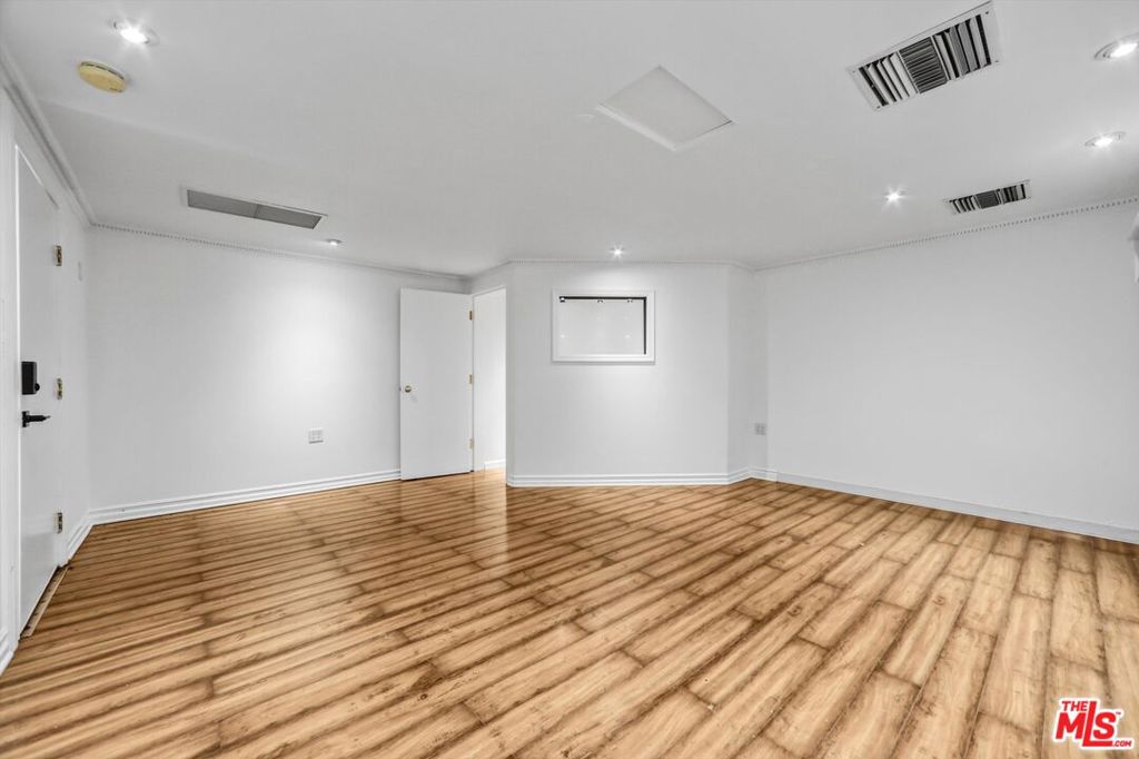 6254 Ben Avenue Property Photo 20