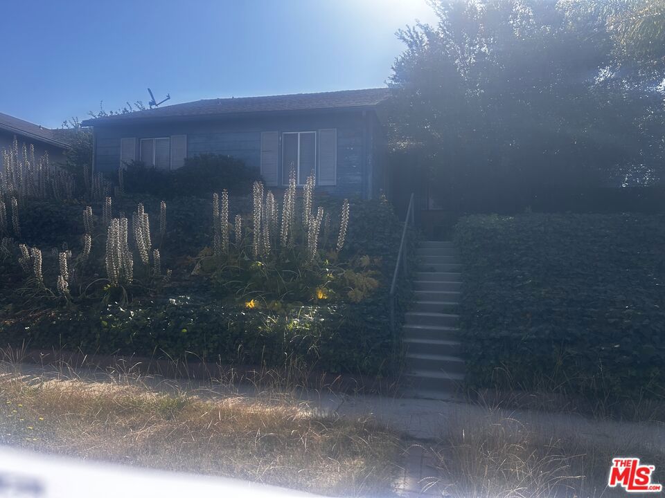 11726 Spinning Avenue Property Photo 1