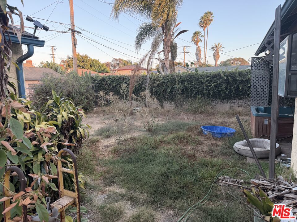 11726 Spinning Avenue Property Photo 4