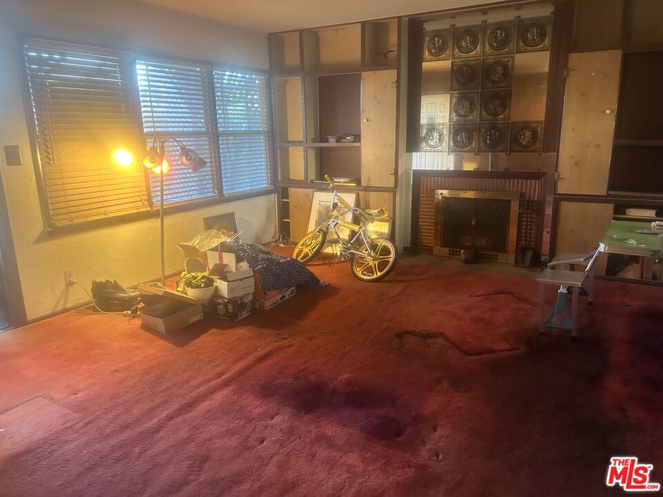 11726 Spinning Avenue Property Photo 9
