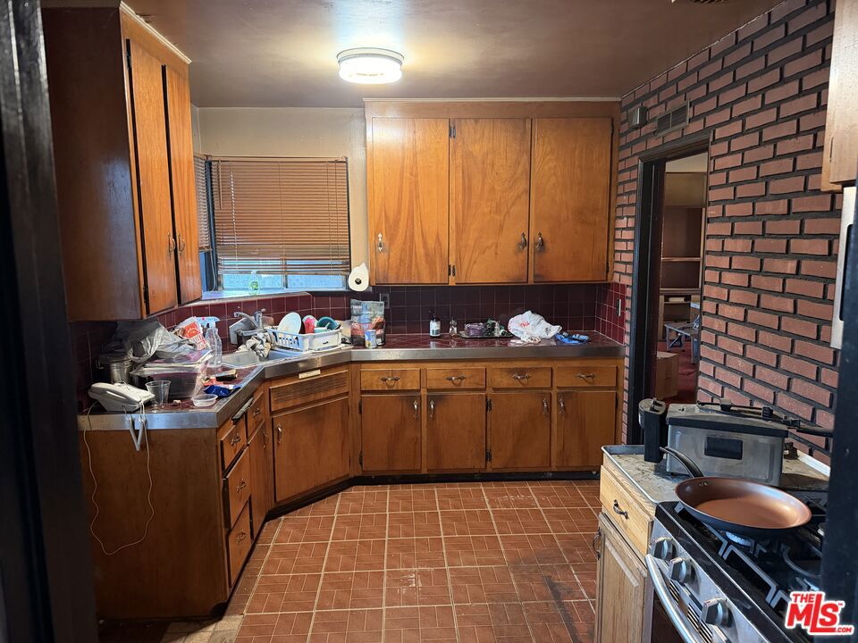 11726 Spinning Avenue Property Photo 19