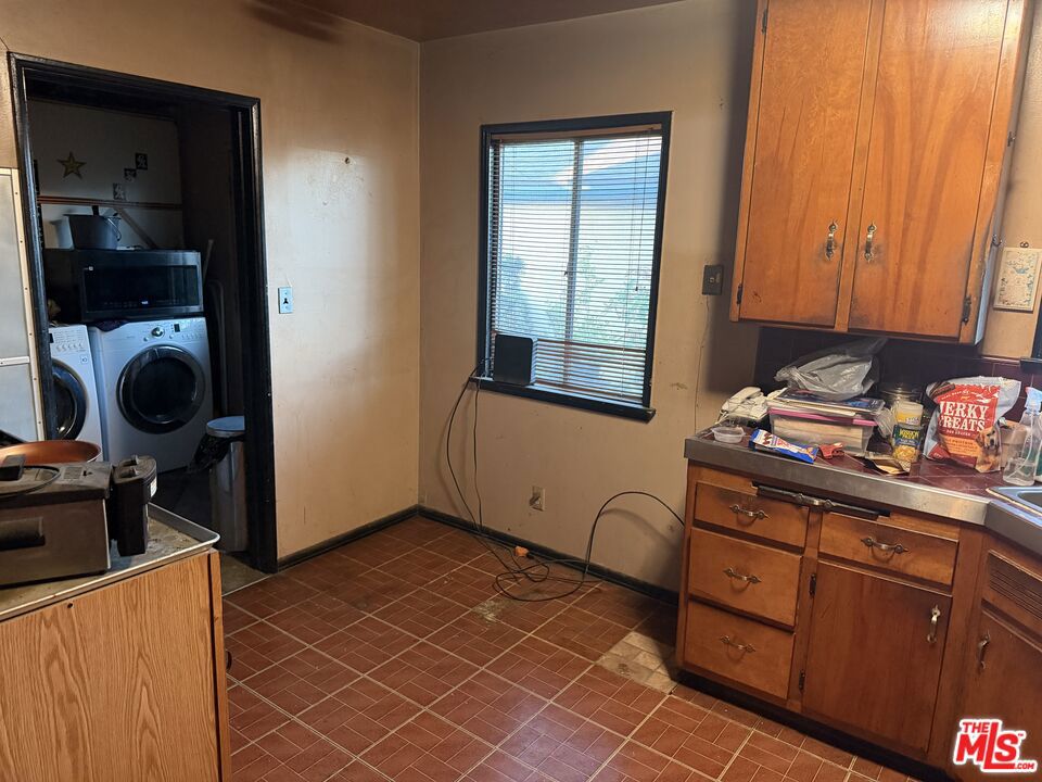 11726 Spinning Avenue Property Photo 20