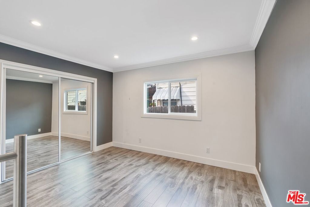 6713 Saint Clair Avenue Property Photo 13