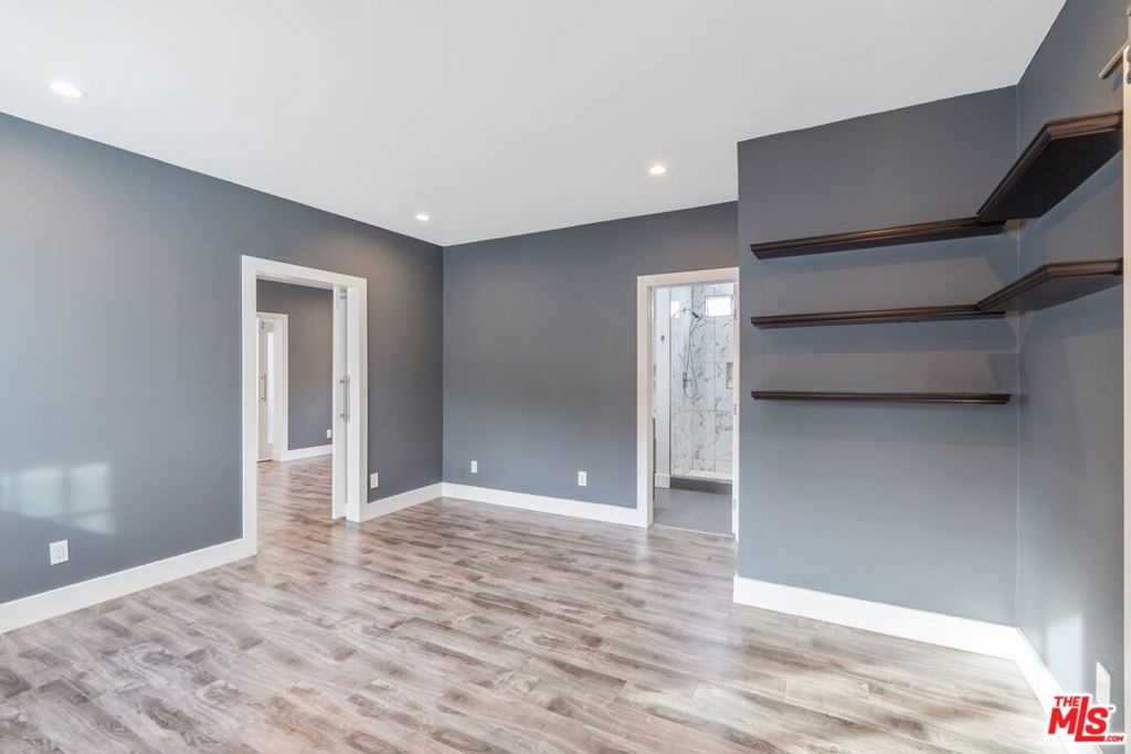 6713 Saint Clair Avenue Property Photo 22