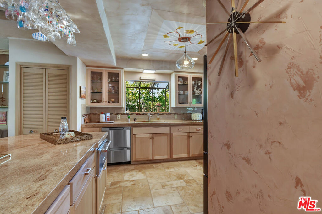 4243 Morro Drive Property Photo 10