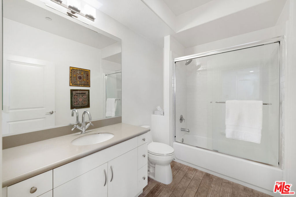 7100 Playa Vista Drive 405 Property Photo 12
