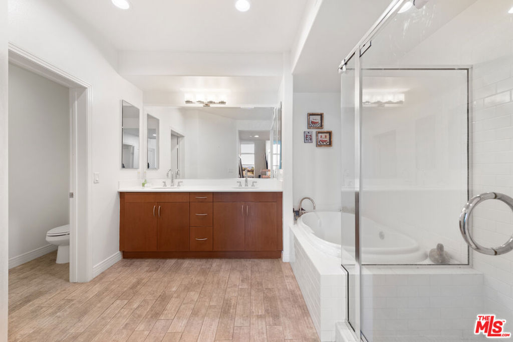 7100 Playa Vista Drive 405 Property Photo 14