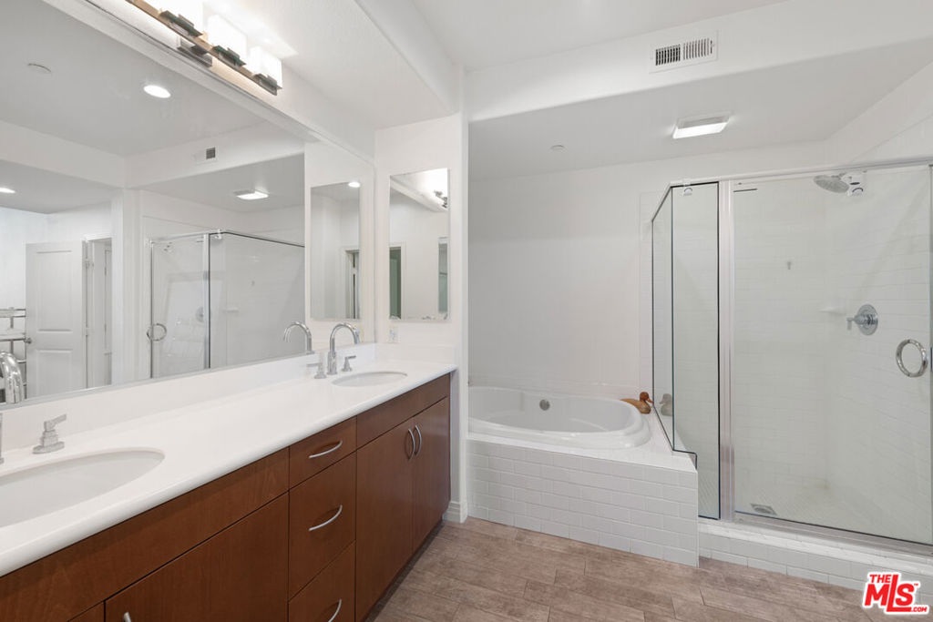 7100 Playa Vista Drive 405 Property Photo 15