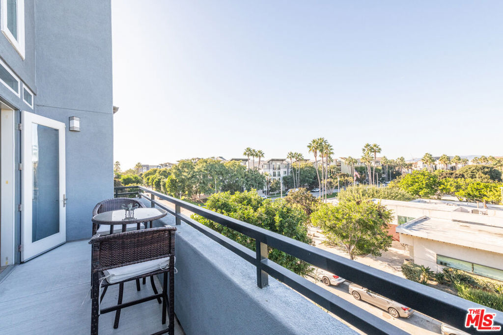 7100 Playa Vista Drive 405 Property Photo 22