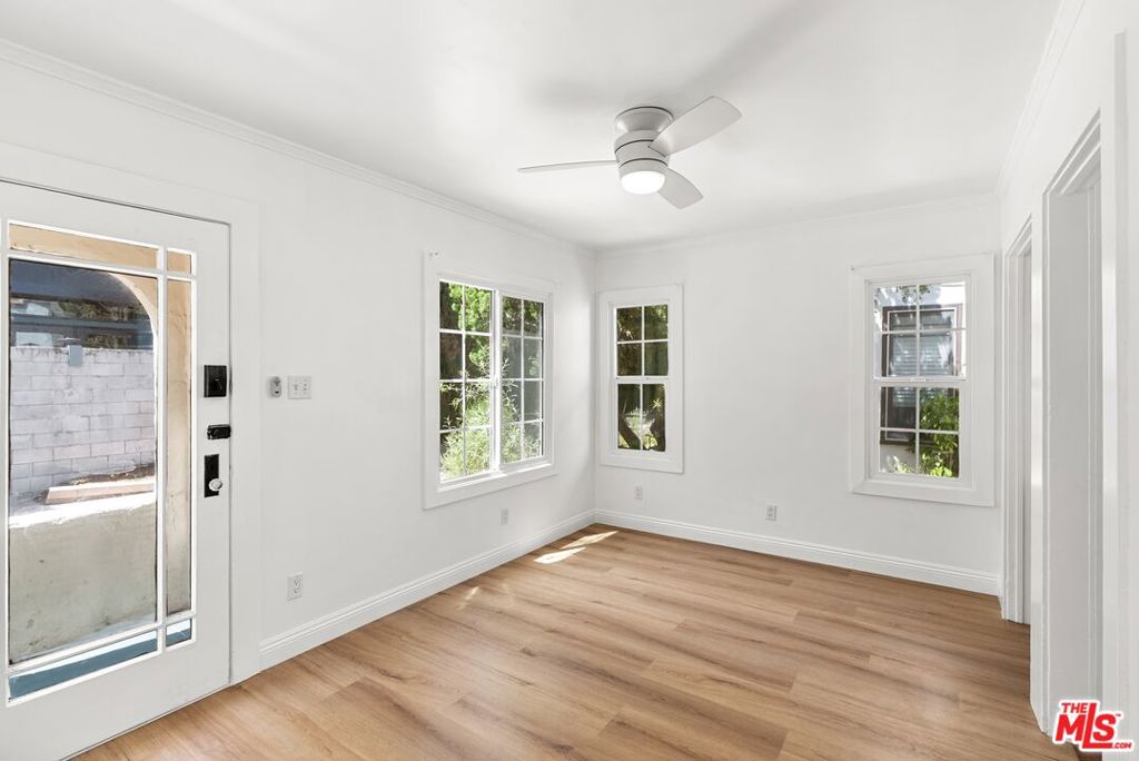 4241 Lincoln Avenue Property Photo 11
