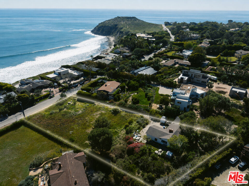 29029 Cliffside Drive Property Photo 1