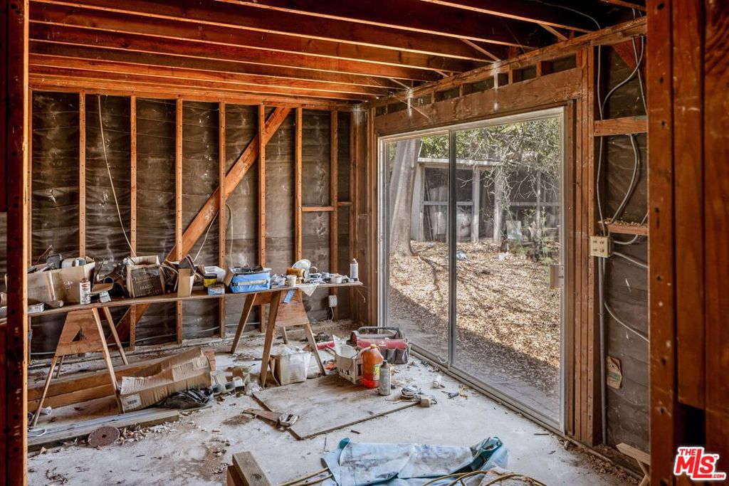 29029 Cliffside Drive Property Photo 17