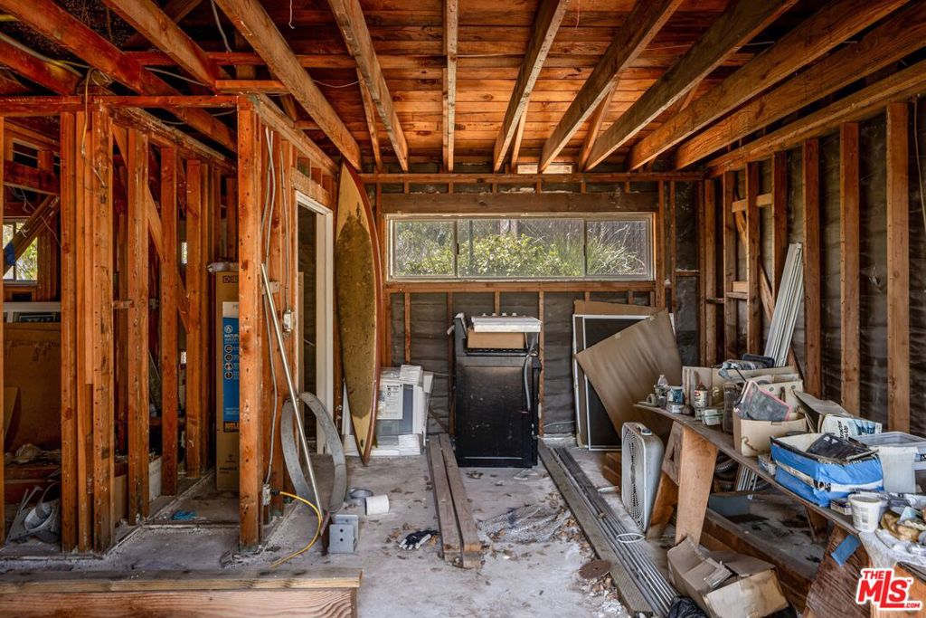29029 Cliffside Drive Property Photo 18