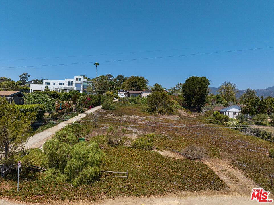 29029 Cliffside Drive Property Photo 21
