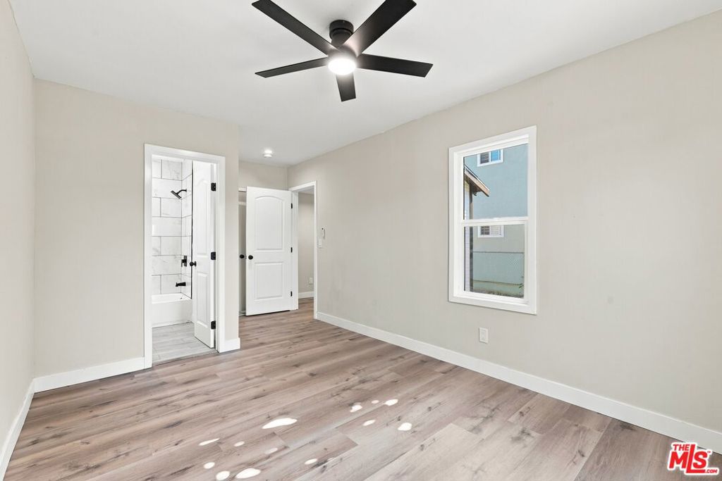 214 E 76th Place Property Photo 15