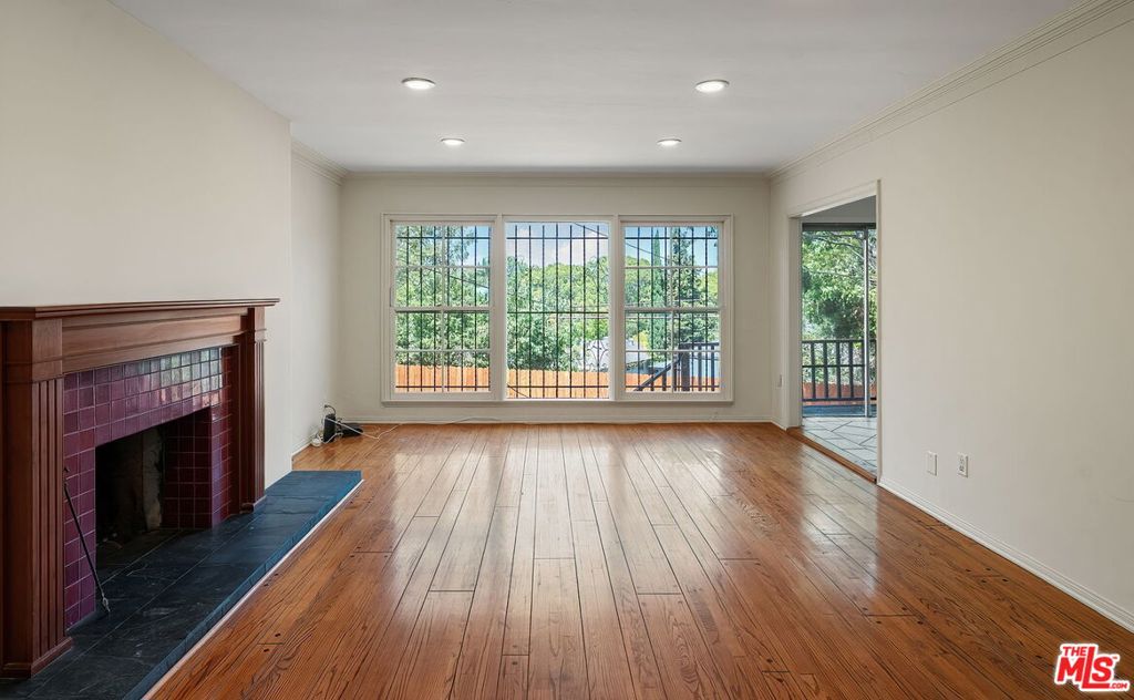 9149 Hillsboro Drive Property Photo 4