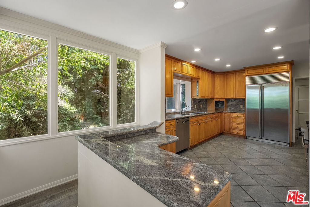 9149 Hillsboro Drive Property Photo 12