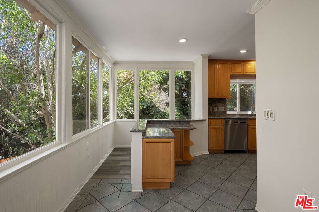 9149 Hillsboro Drive Property Photo 13
